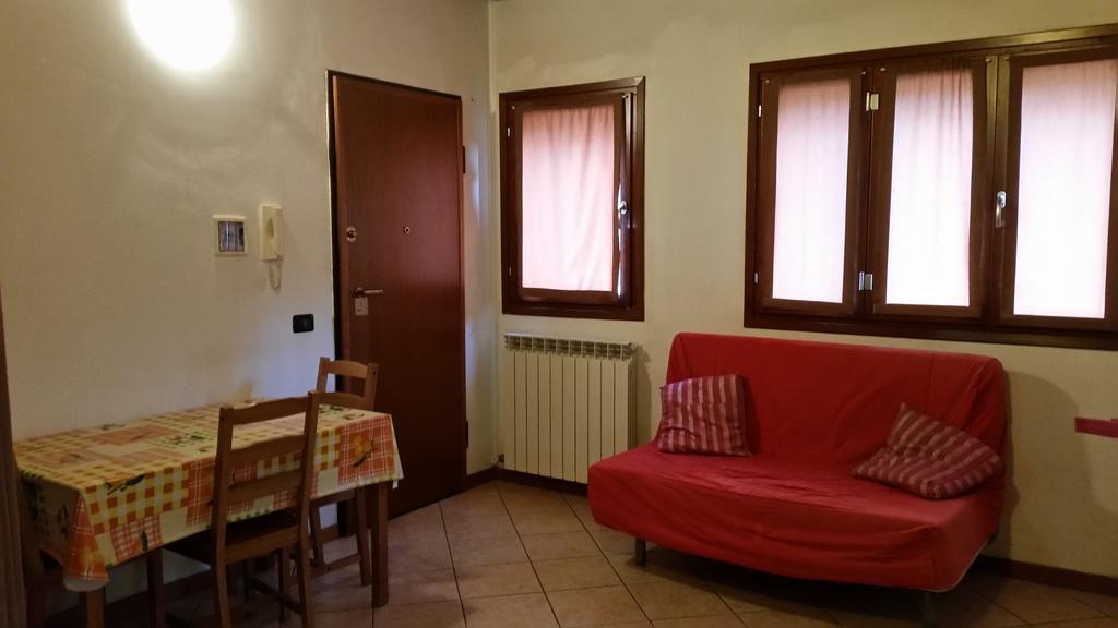 Casa Collecchio Apartment Room photo
