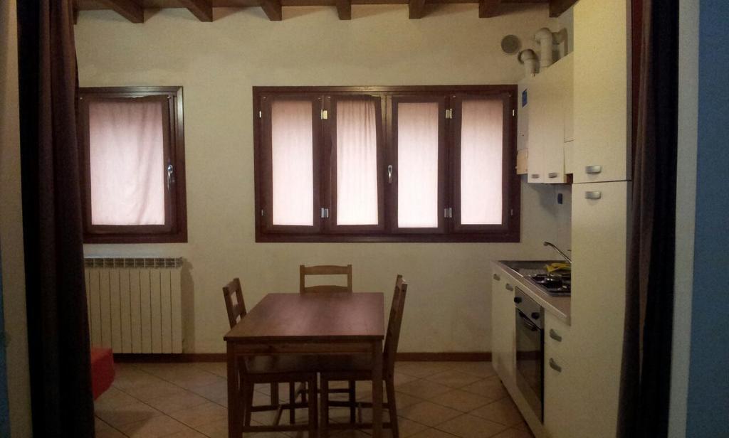Casa Collecchio Apartment Room photo